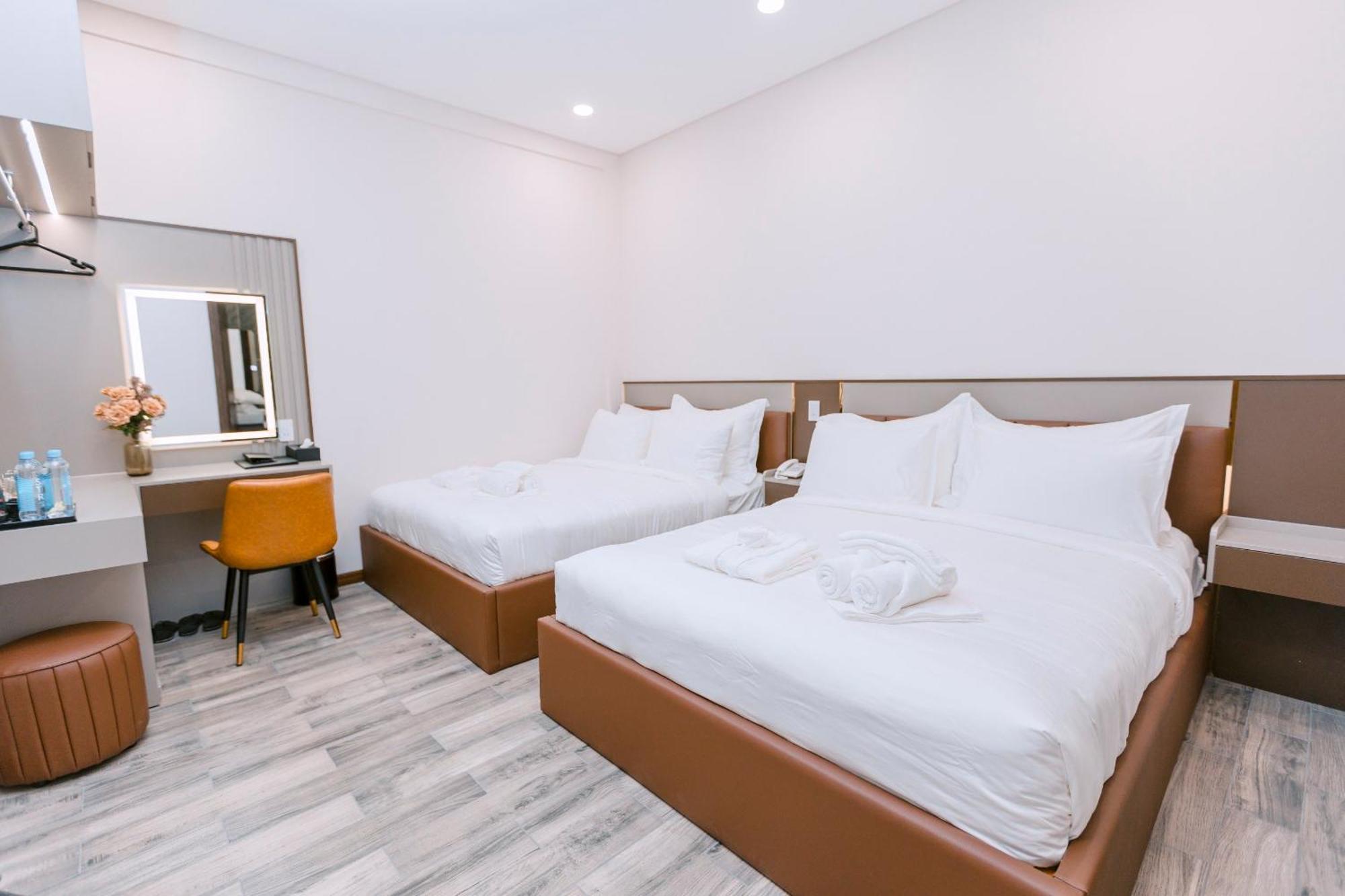 Vin Hotel Vĩnh Long Buitenkant foto