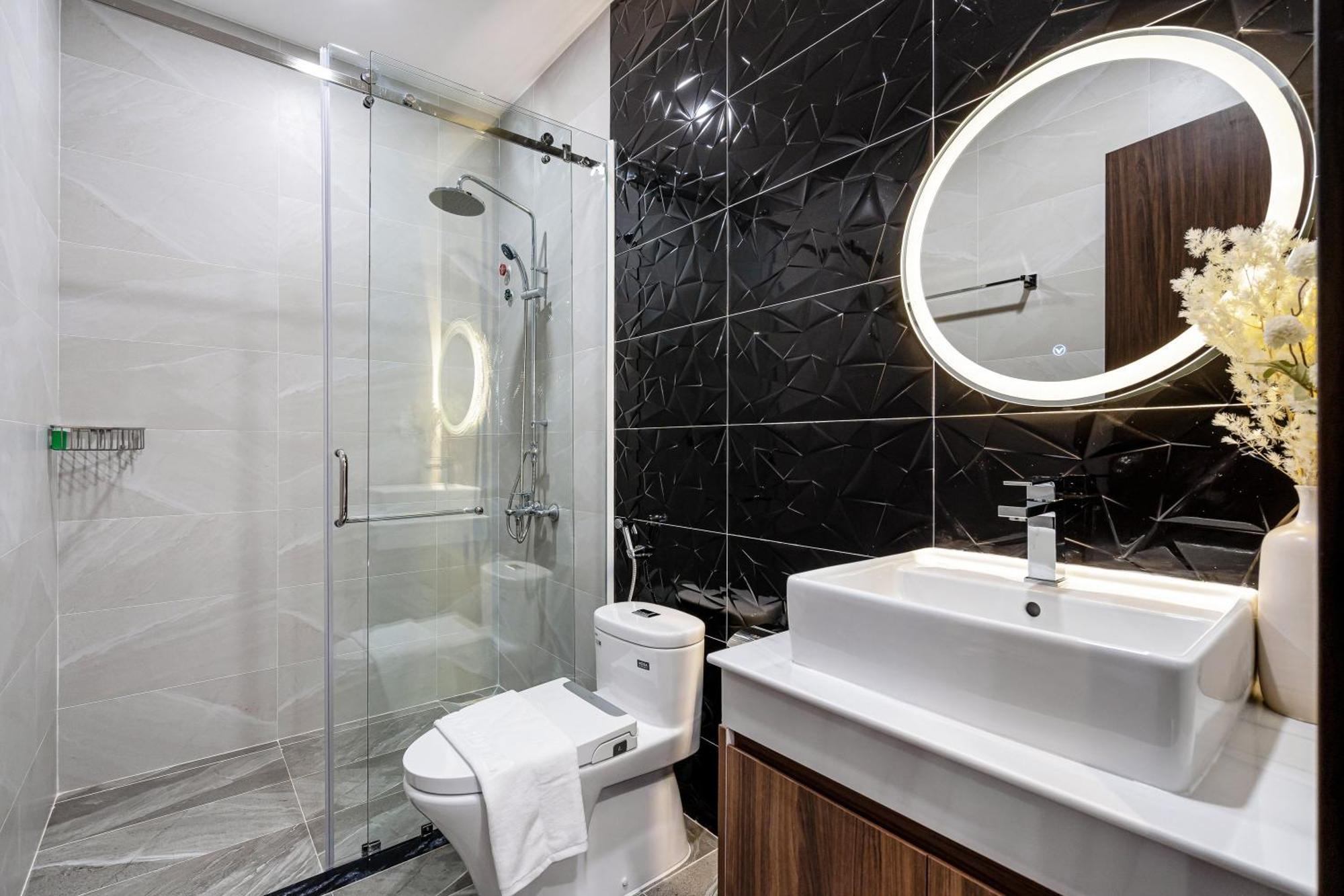 Vin Hotel Vĩnh Long Buitenkant foto