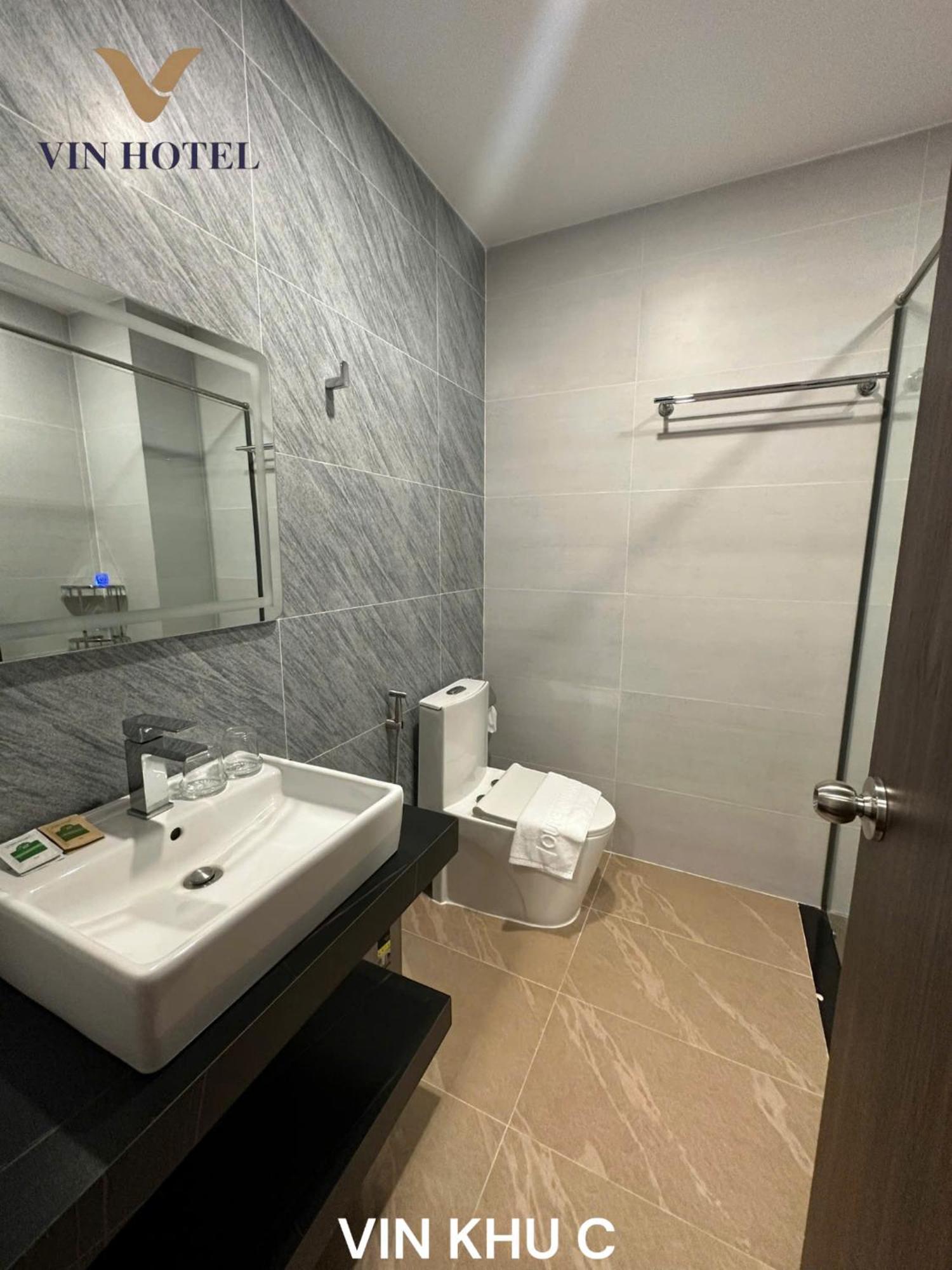 Vin Hotel Vĩnh Long Buitenkant foto